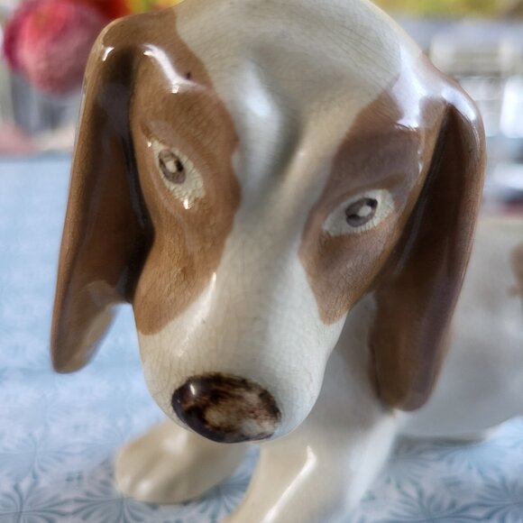 Vintage Bassett Hound Dog Figurine Porcelain England - Picture 10 of 16